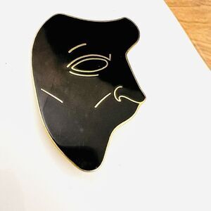 Vintage Albert Elovitz Phantom Of The Opera Black Enamel 1990 Brooch 4091